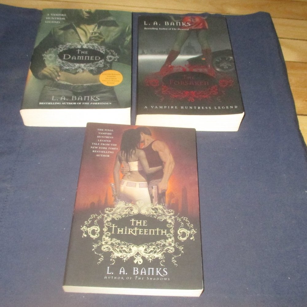 L.A. Banks A Vampire Huntress Legend Lot Of 3 Paperback Books (2006 to 2009)